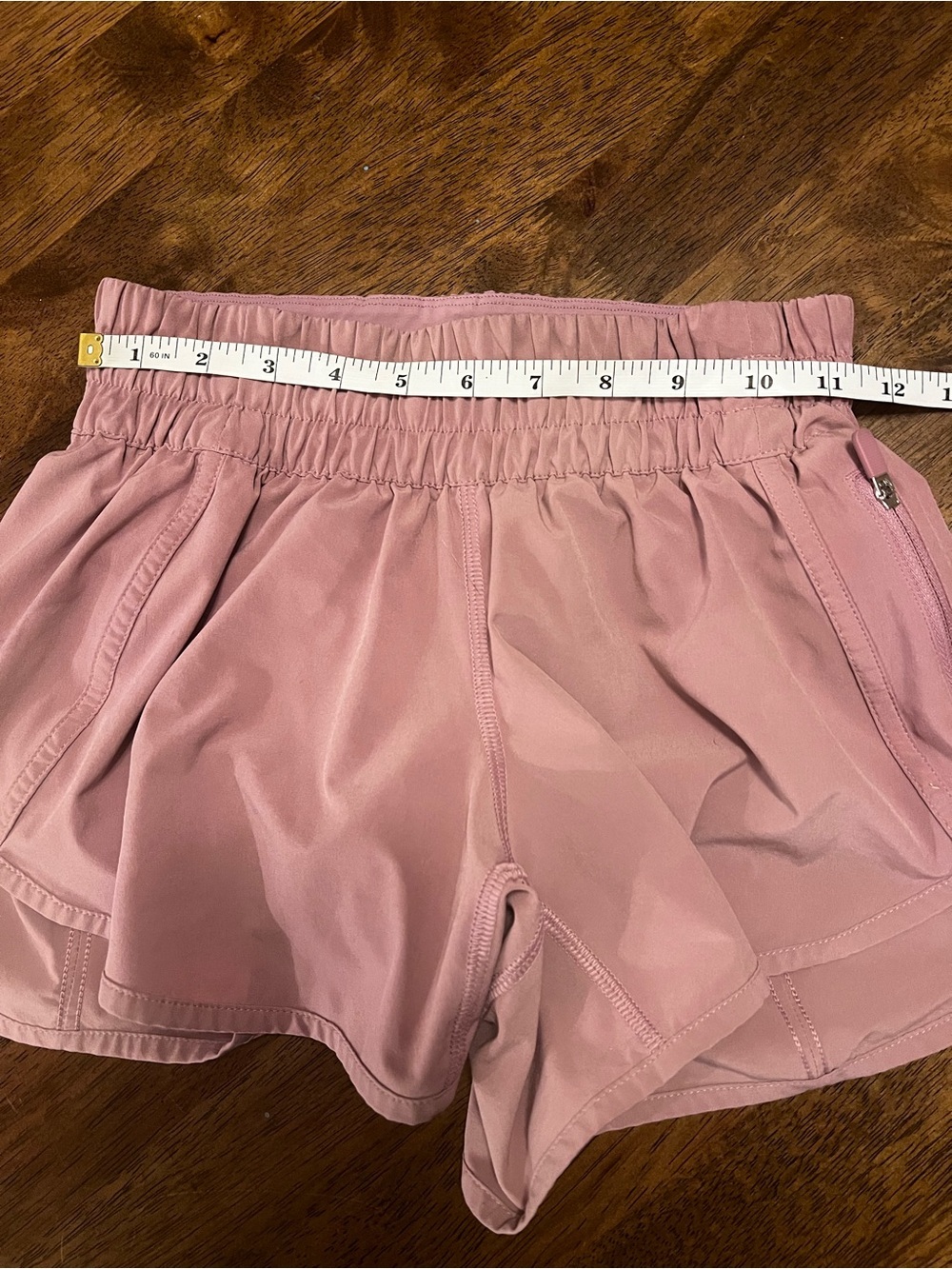 Lululemon Tracker Short V 4" Size 4 Mauve W7AZ2S - Picture 12 of 14